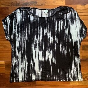 Jaclyn Smith Woman Static Design Top